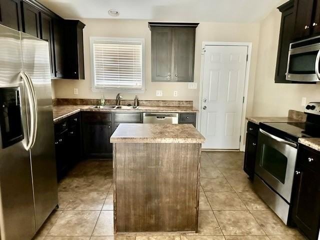 9825 Winchester Dr N - Photo 6 of 15