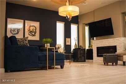 513 S Festival Dr - Photo 4 of 28
