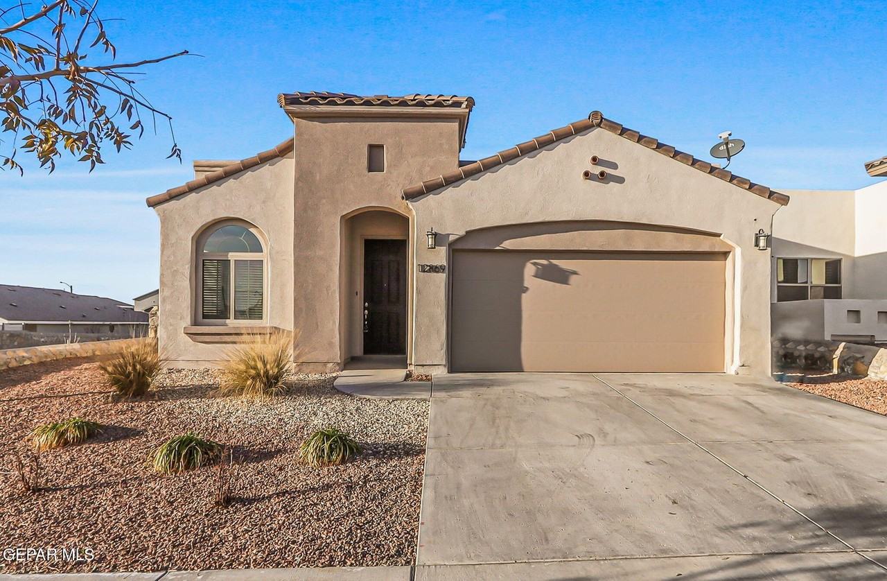 12869 Clevedon St - Photo 3 of 39