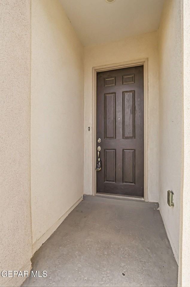 12869 Clevedon St - Photo 7 of 39