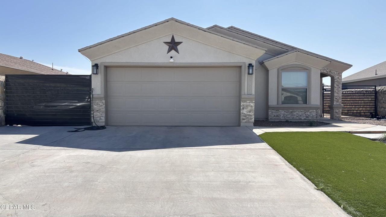 11613 Flor Galatea Way