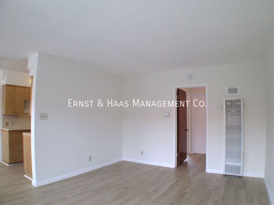 2735 E Broadway #03 - Photo 4 of 14