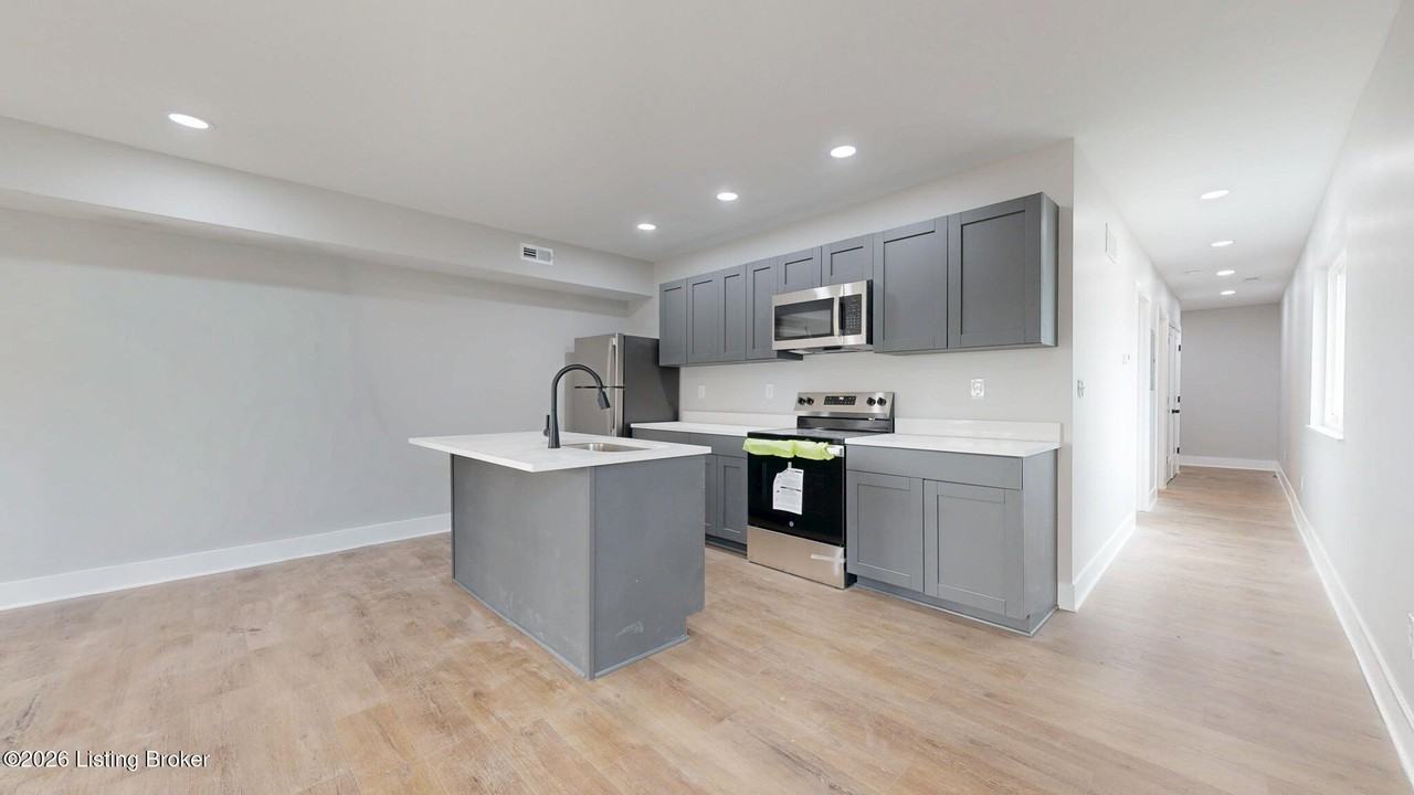 116 Bauer Ave #201