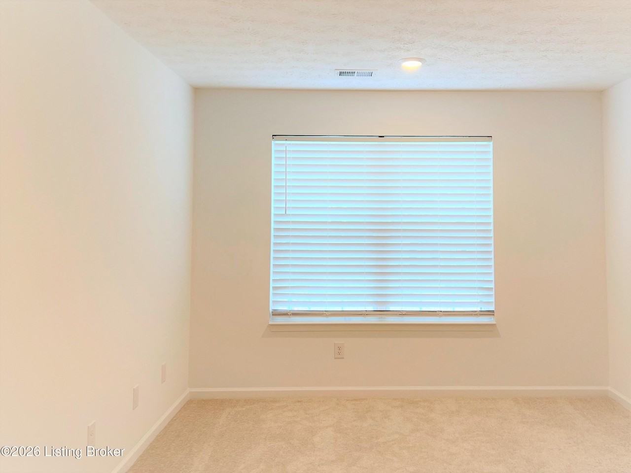 17111 Meander Way - Photo 4 of 33