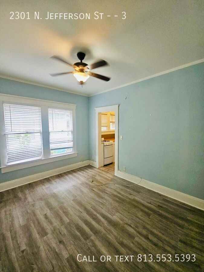 2301 N Jefferson St #3 - Photo 6 of 21