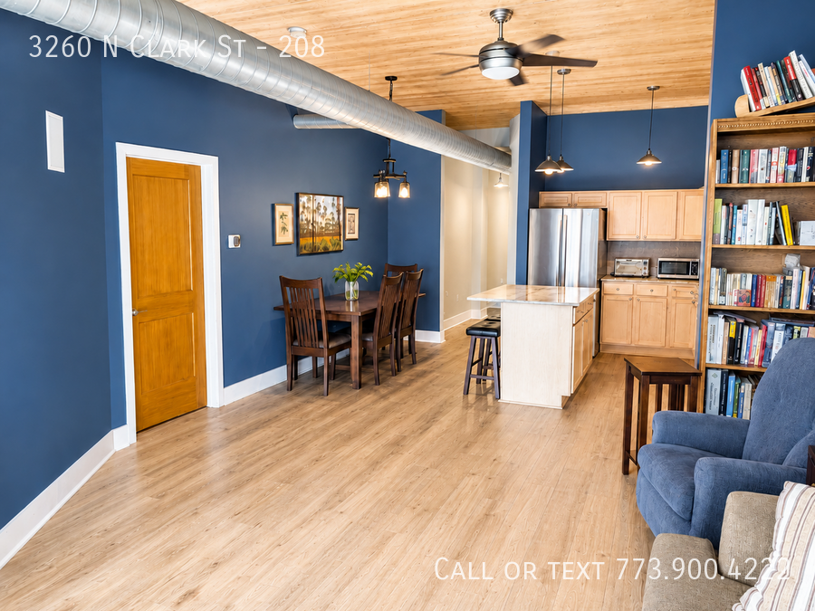 3260 N Clark St #208 - Photo 4 of 17
