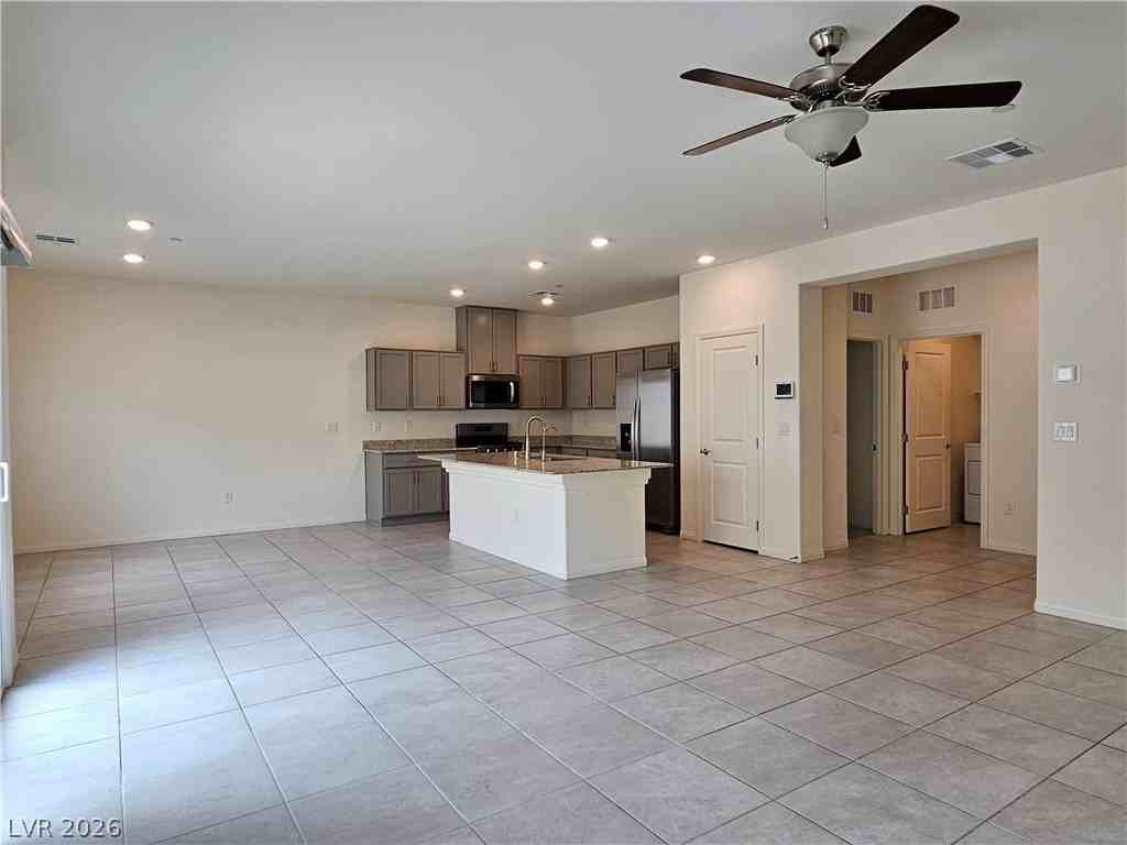 4482 Bayley Skye Ave - Photo 6 of 34