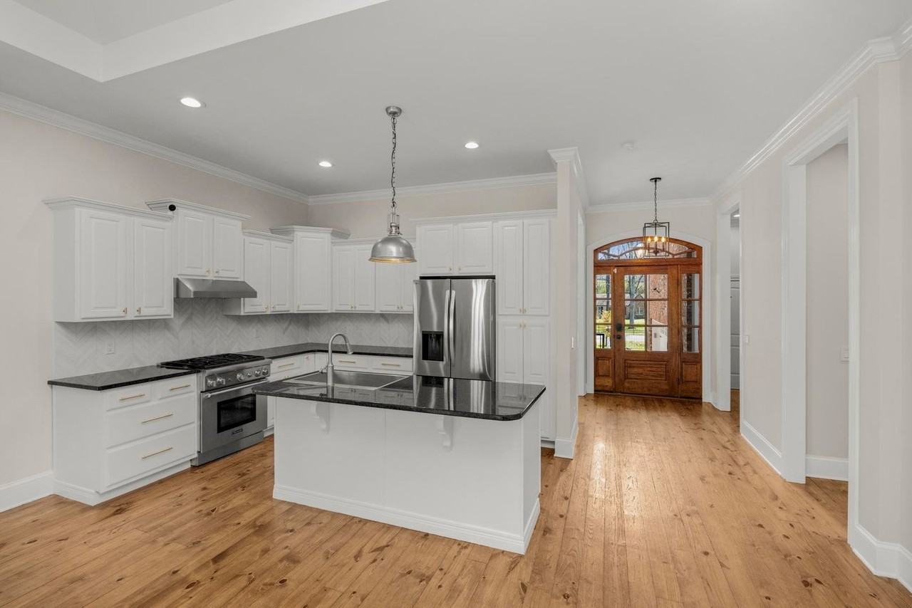 5904 Old Harding Pike - Photo 4 of 39