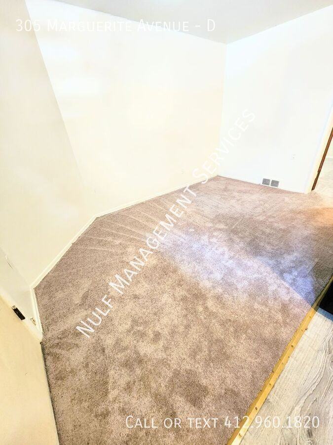 305 Marguerite Ave #D - Photo 2 of 6