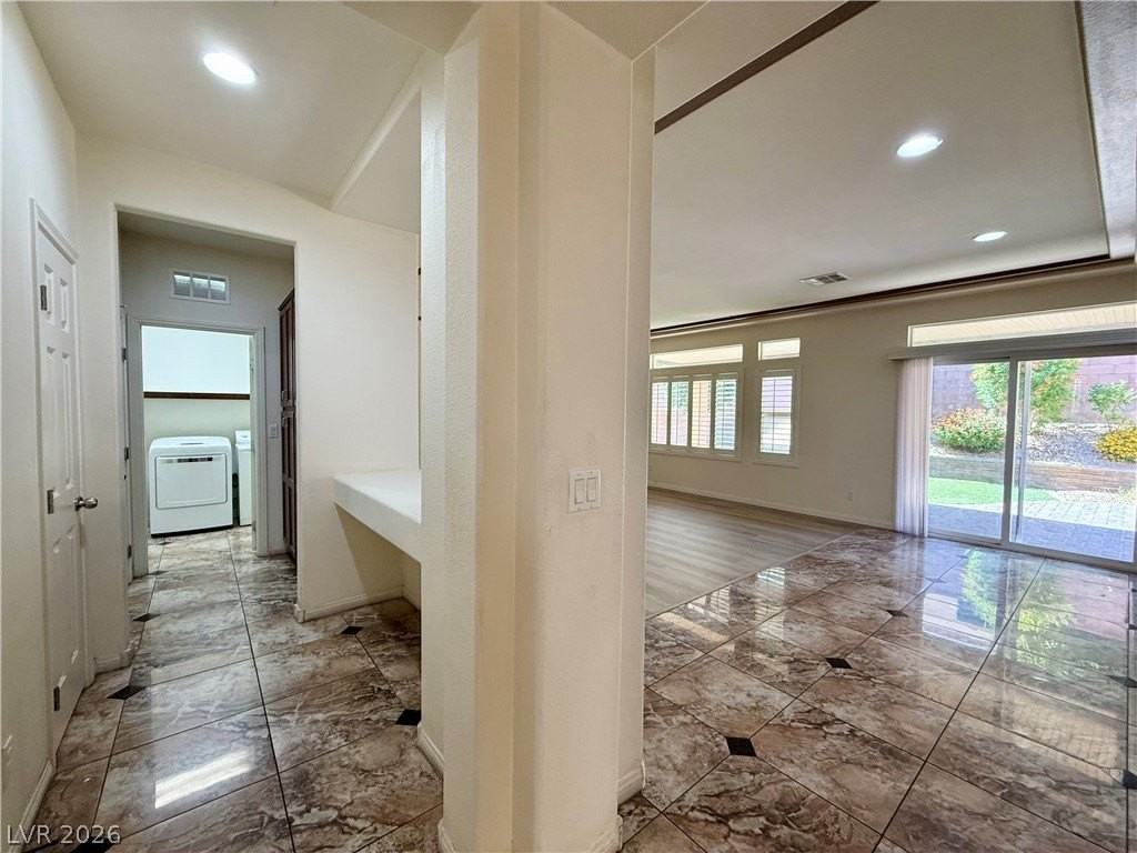 6459 Parrot Ridge Ct - Photo 7 of 23