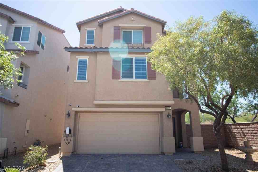 9955 Heritage Desert St - Photo 2 of 38