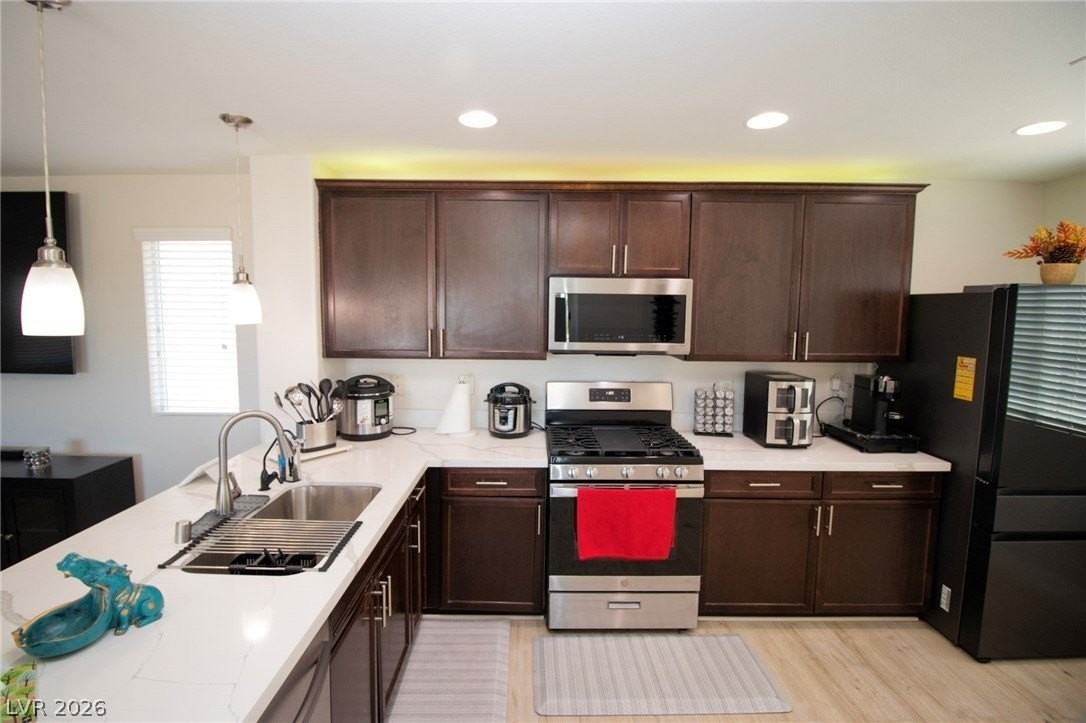 9955 Heritage Desert St - Photo 5 of 38