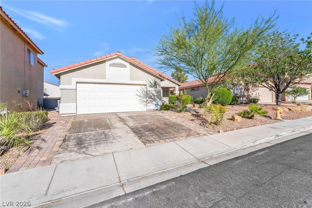 9346 Coral Berry St - Photo 2 of 35