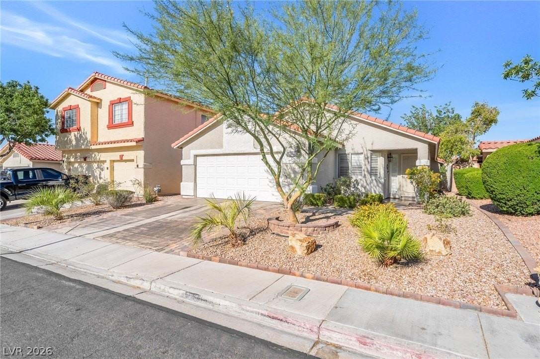 9346 Coral Berry St - Photo 4 of 35
