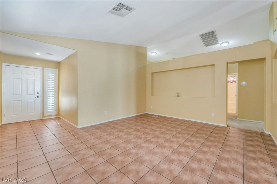 9346 Coral Berry St - Photo 7 of 35