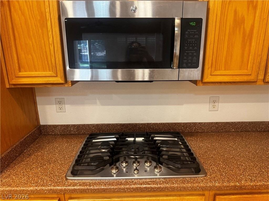 3009 Noblesville Ct - Photo 5 of 50