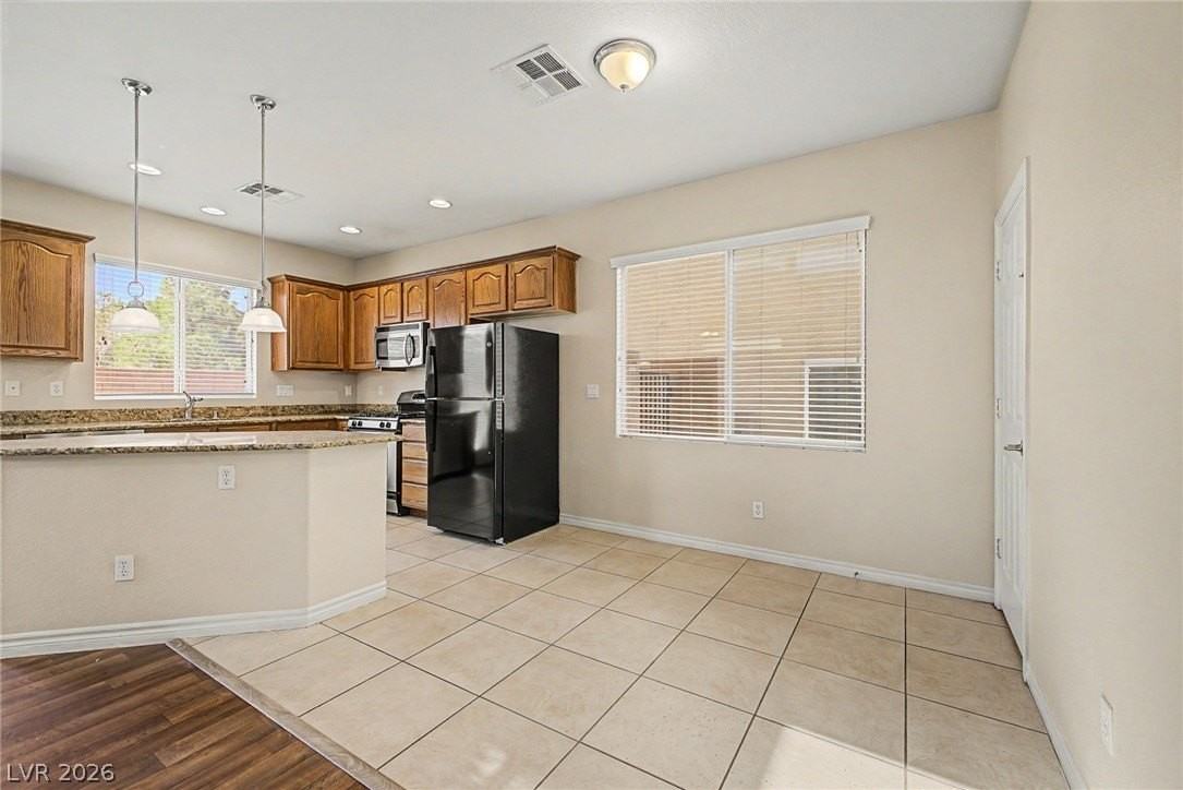 10560 Laurelwood Lake Ave - Photo 7 of 30