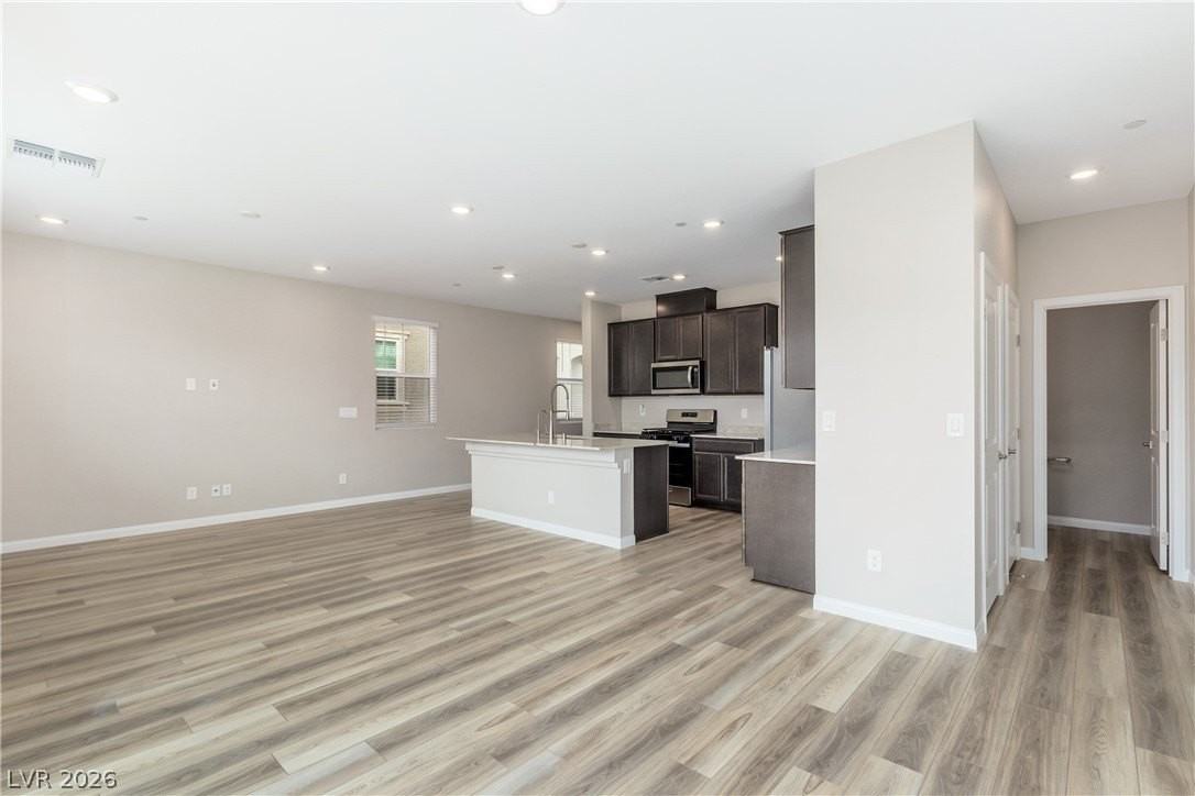 2280 Teatro Ave - Photo 5 of 27
