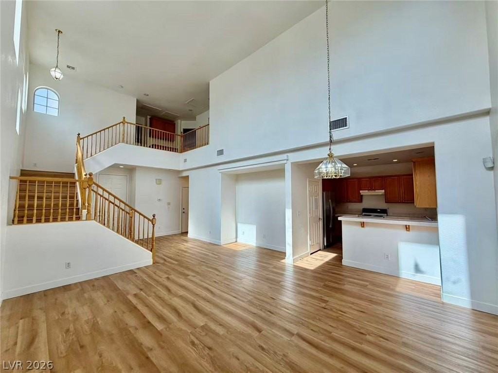 10055 Capistrello Ave - Photo 3 of 22