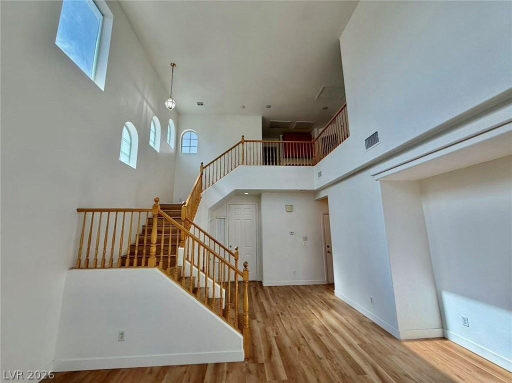 10055 Capistrello Ave - Photo 5 of 22