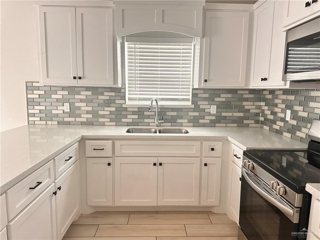 1019 N Clarence Ave #1 - Photo 4 of 8