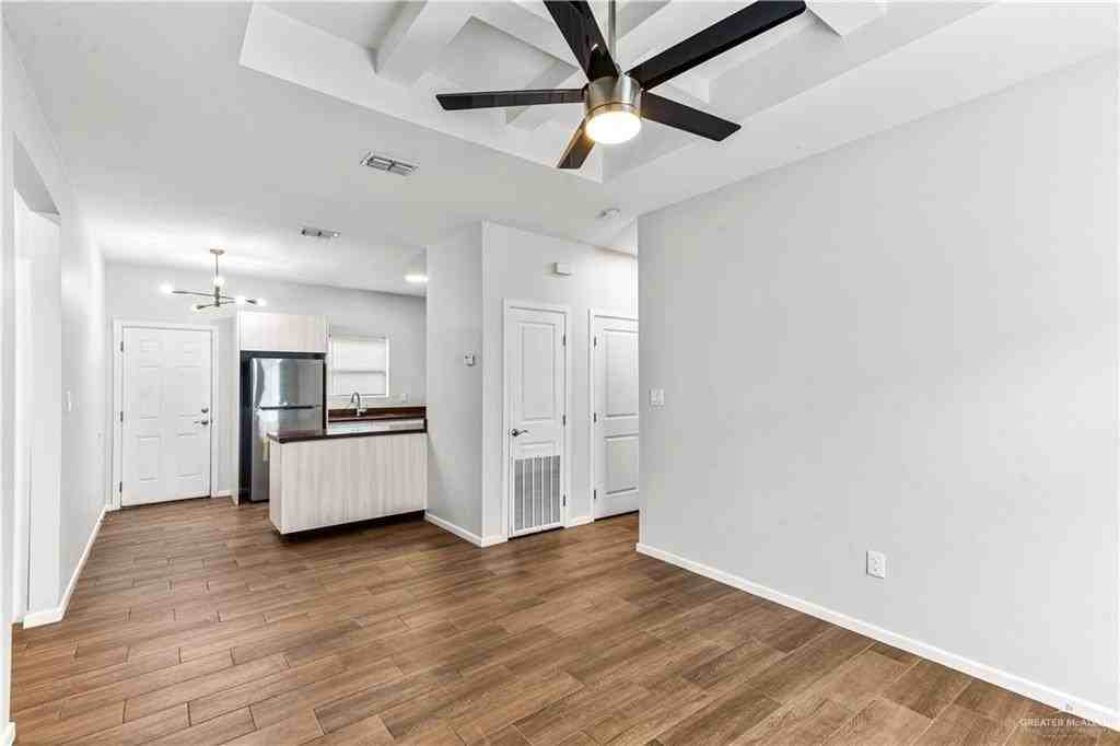 3400 Frio Ave #4 - Photo 3 of 19