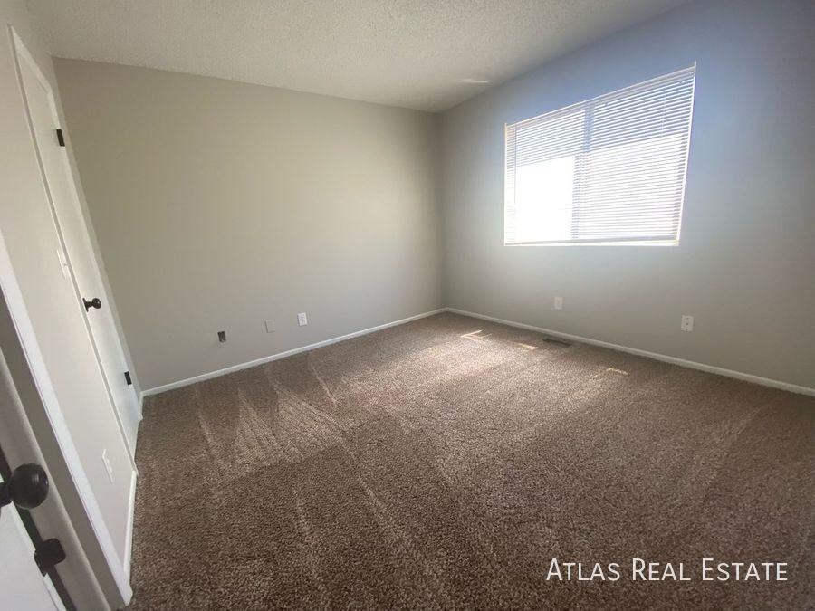 1930 W Yampa St #A - Photo 5 of 9