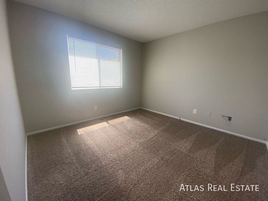 1930 W Yampa St #A - Photo 6 of 9