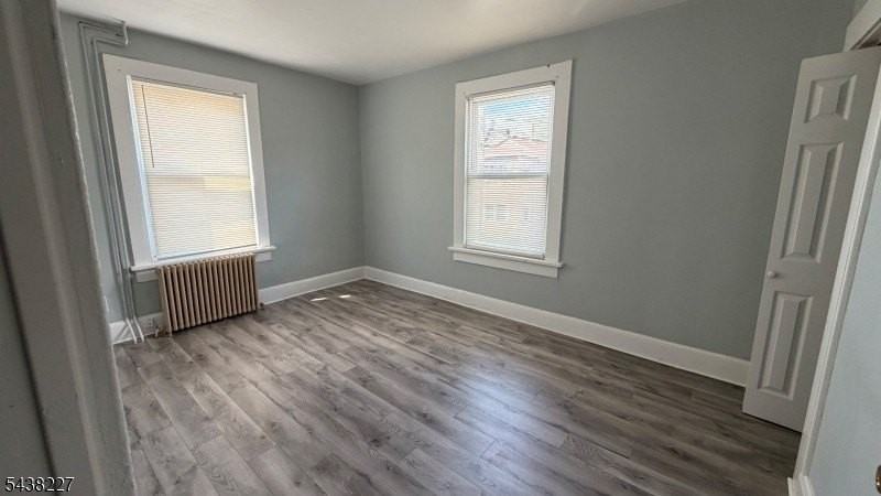 516 Morris Ave - Photo 6 of 9