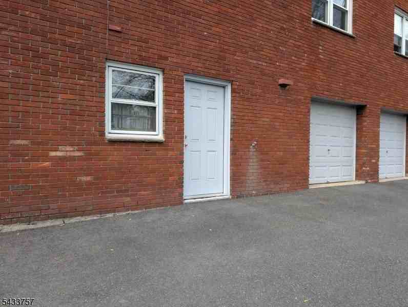 46 Mount Kemble Ave #A - Photo 3 of 13