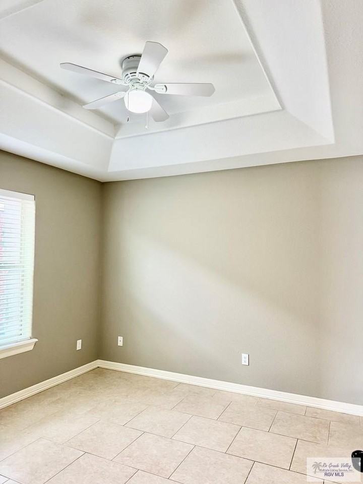 3310 Legacy Ln - Photo 6 of 25