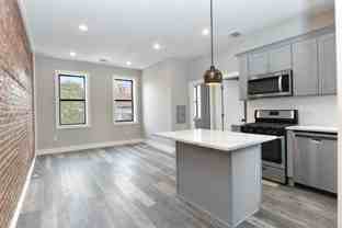 30 63rd St #2R - Photo 1 of 1