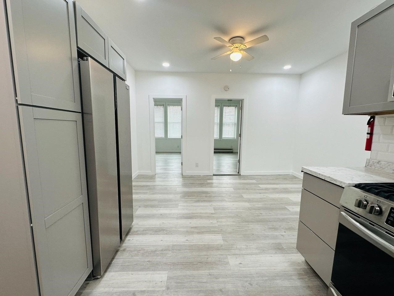 213 Mallory Ave #1 - Photo 3 of 13