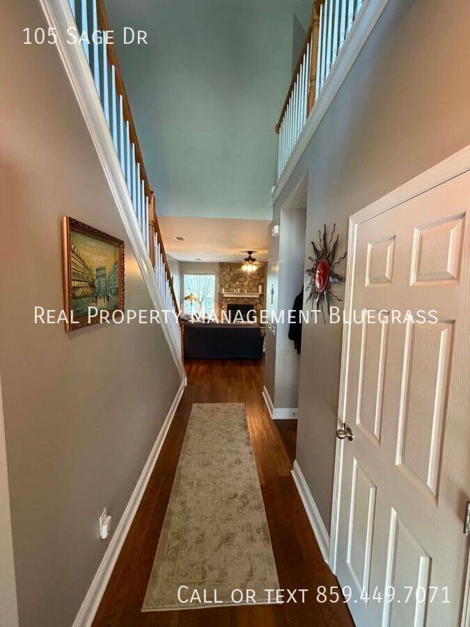 105 Sage Dr - Photo 2 of 31
