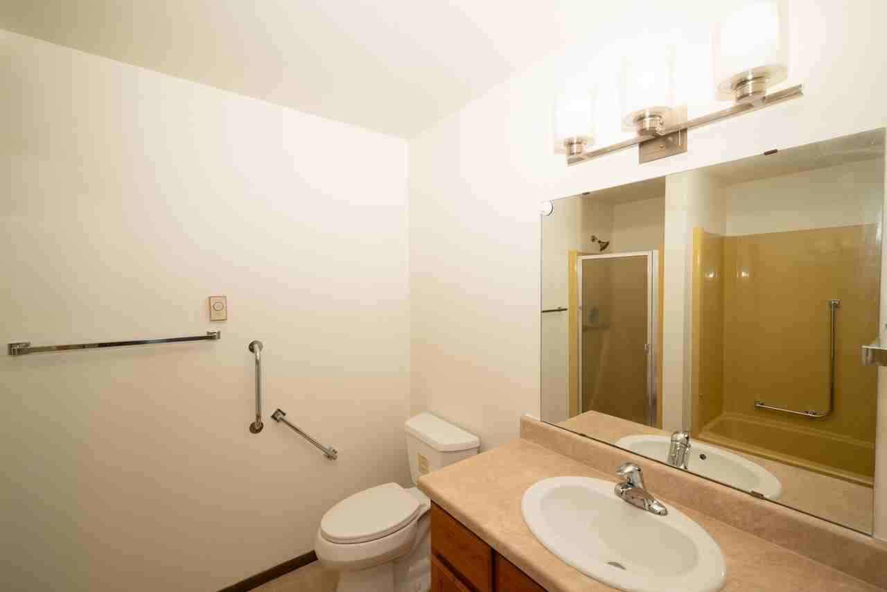 705 Chase Blvd - Photo 5 of 6