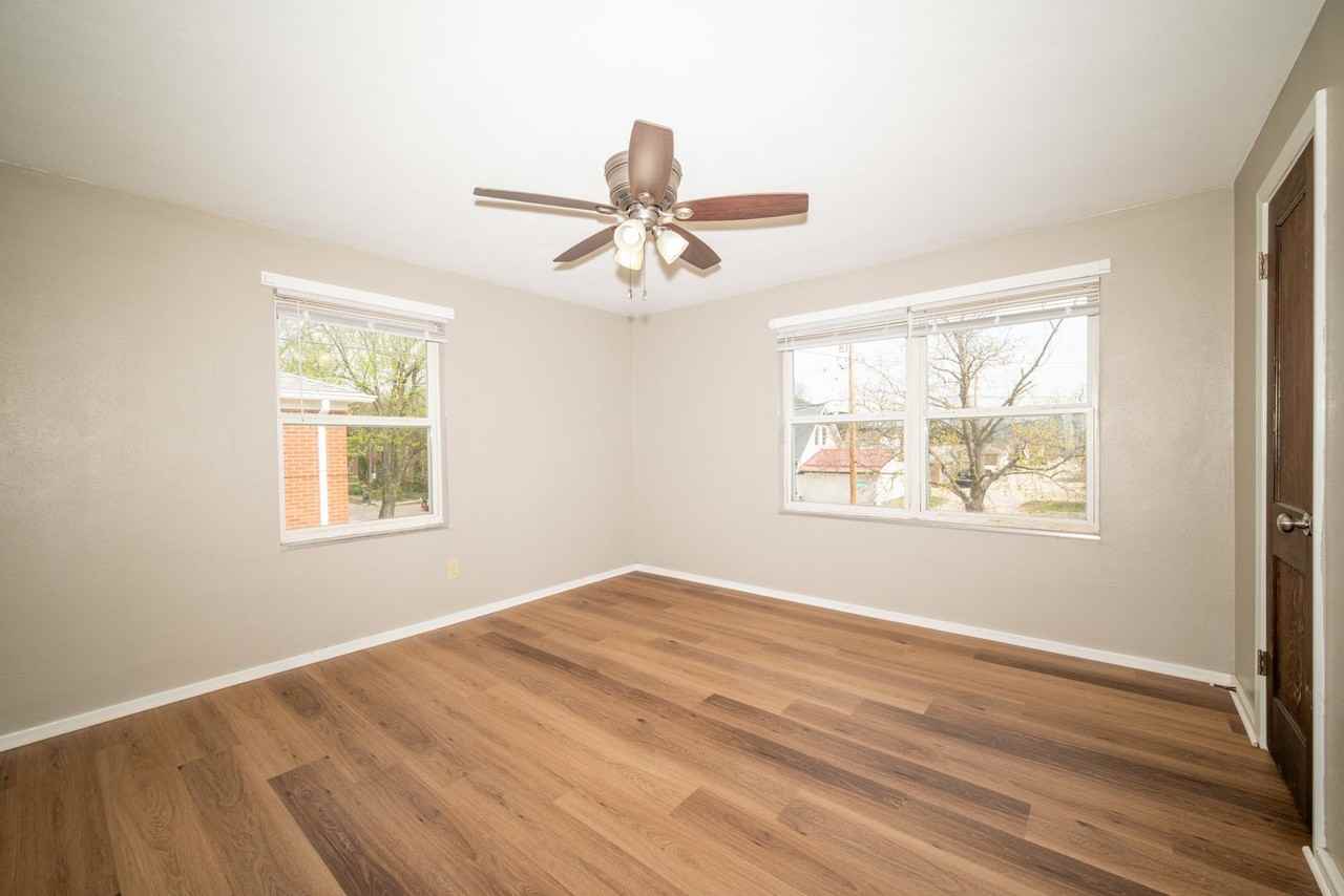 2111 Garfield Ave #2111 - Photo 7 of 11