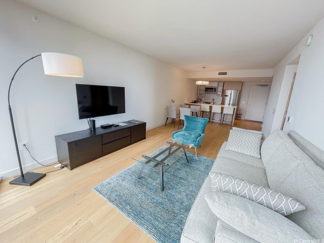 1001 Queen St #3009