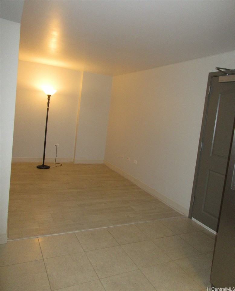 1009 Kapiolani Blvd #4308 - Photo 4 of 25