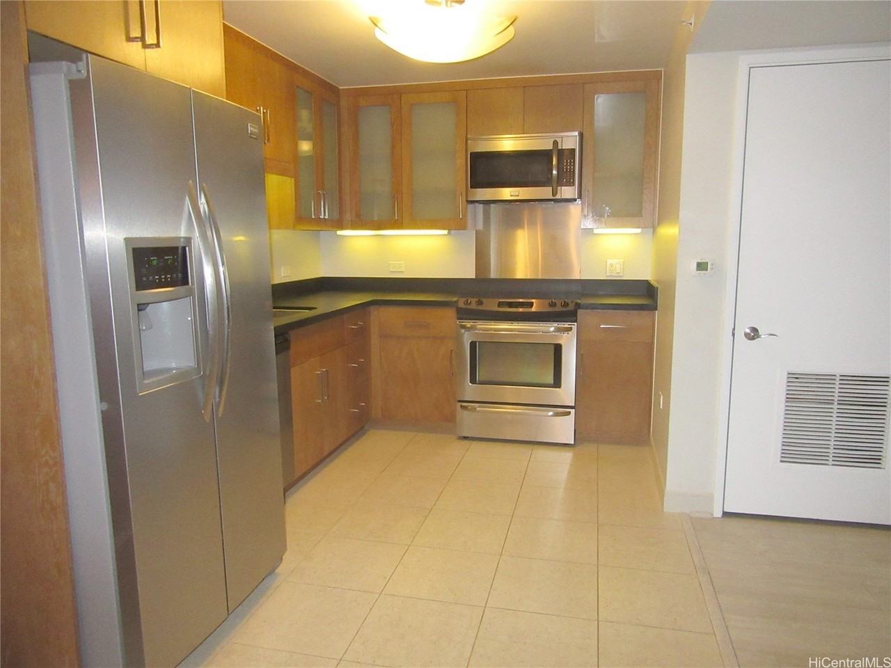 1009 Kapiolani Blvd #4308 - Photo 6 of 25