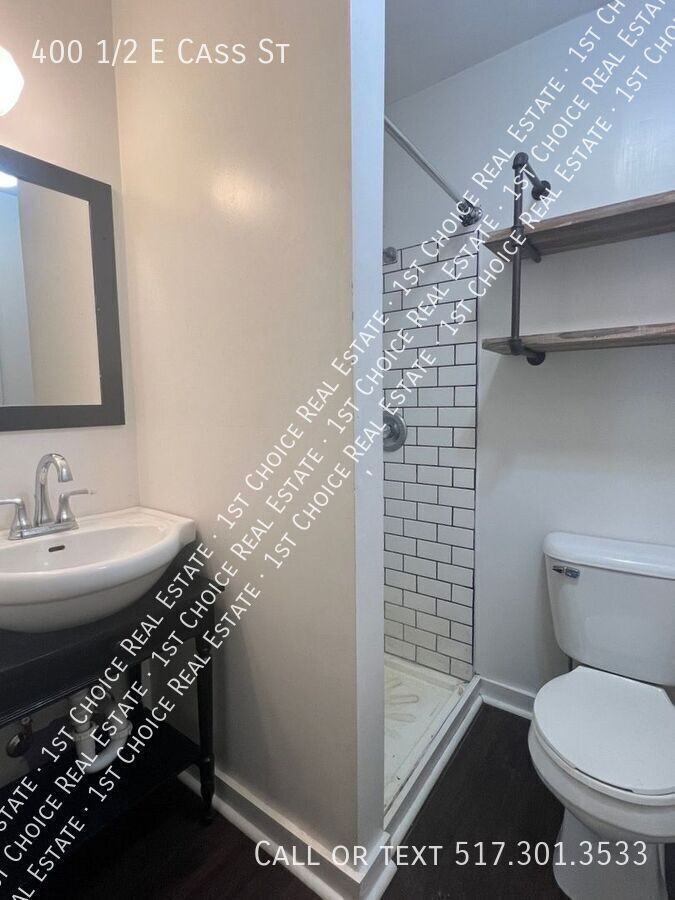 400 1/2 E Cass St - Photo 6 of 6