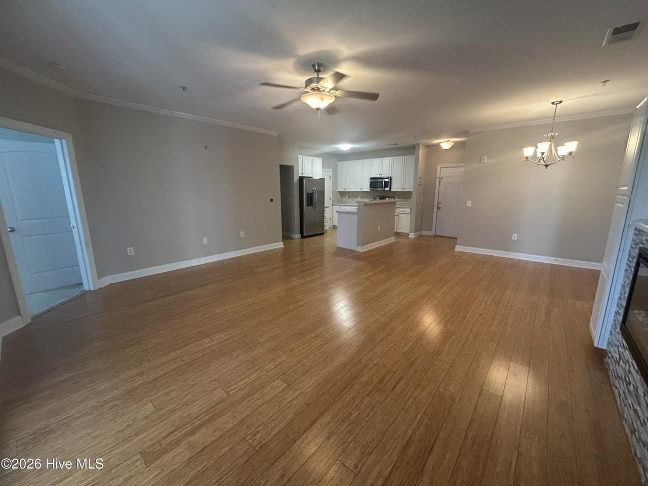 300 -325 Gateway Condos Drive - Photo 6 of 36