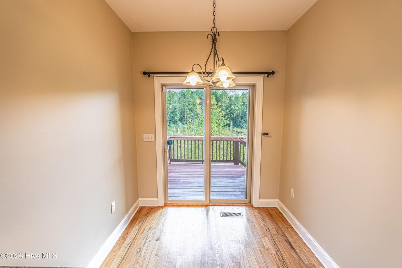 90 Cypress Cir - Photo 6 of 23