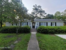 825 Montclair Dr - Photo 1 of 1