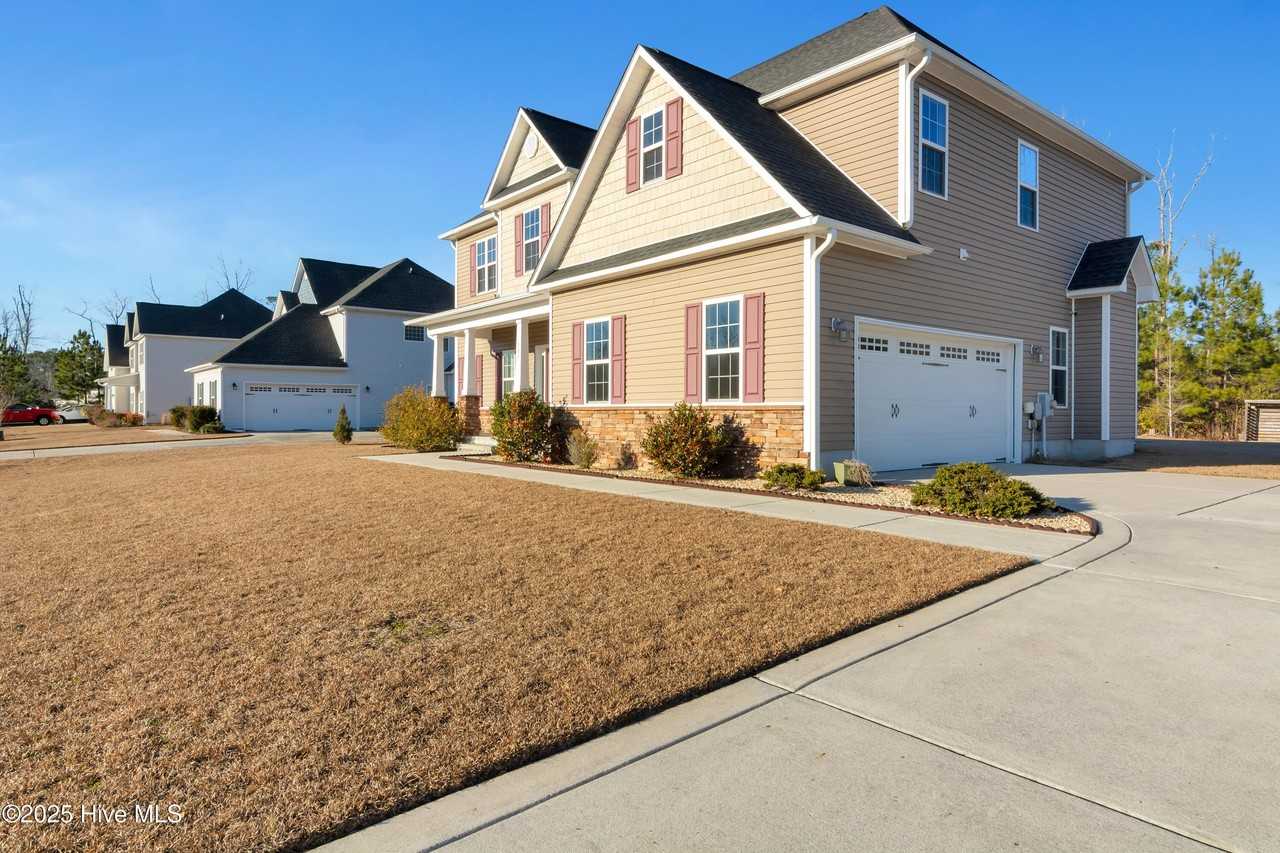 109 Rosegarten Ct - Photo 2 of 25