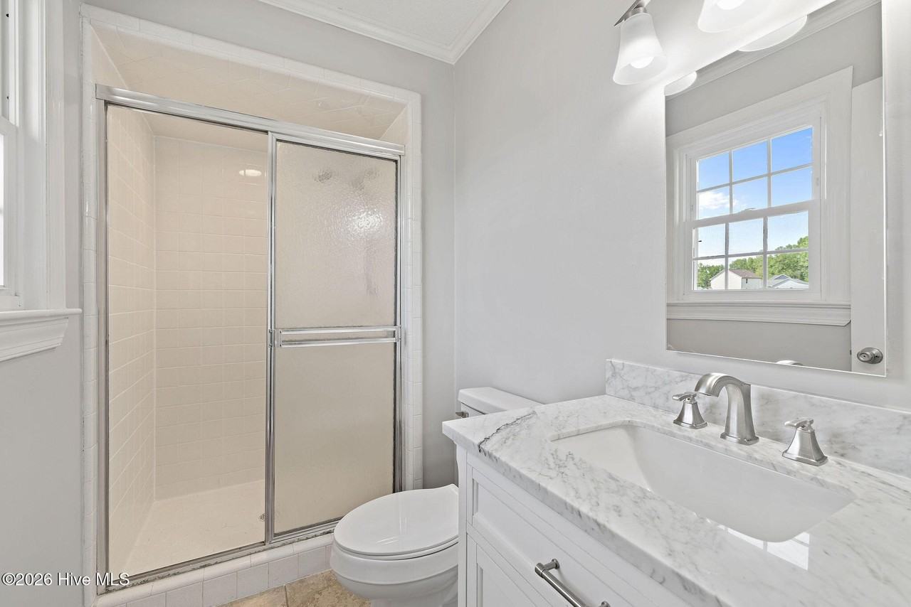 315 Holland Hill Dr - Photo 3 of 19