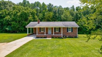 featured image of 1551 Hebron Church Rd