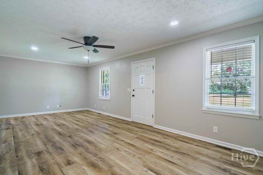 1551 Hebron Church Rd - Photo 7 of 16