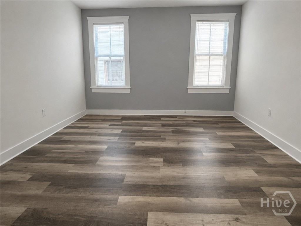 414 W 36th St - Photo 7 of 7