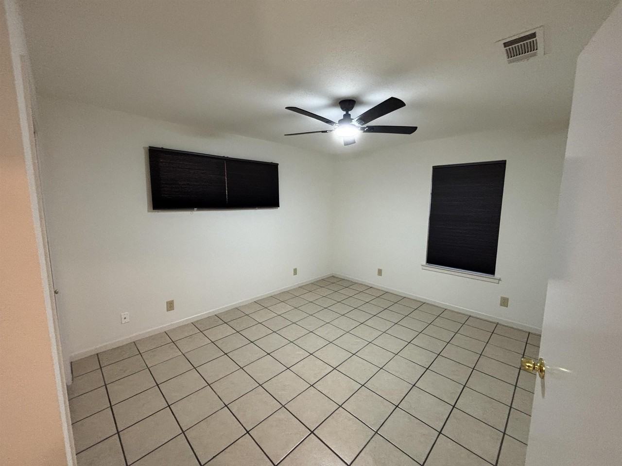 104 N Vandeveer St - Photo 5 of 7