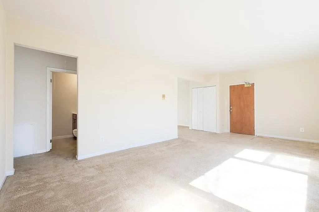 219 S Payne St Apt 201 #201 - Photo 4 of 11